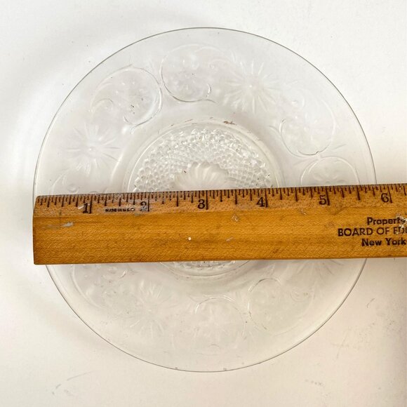 Clear Saucer Daisy No 620 Indiana Glass Plate With Intricate Floral Pattern 6in - Picture 6 of 12